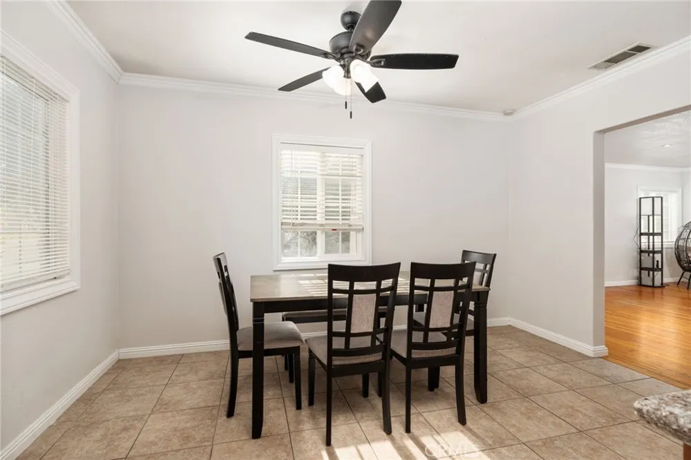 4012 E Clinton Fresno, CA 93703