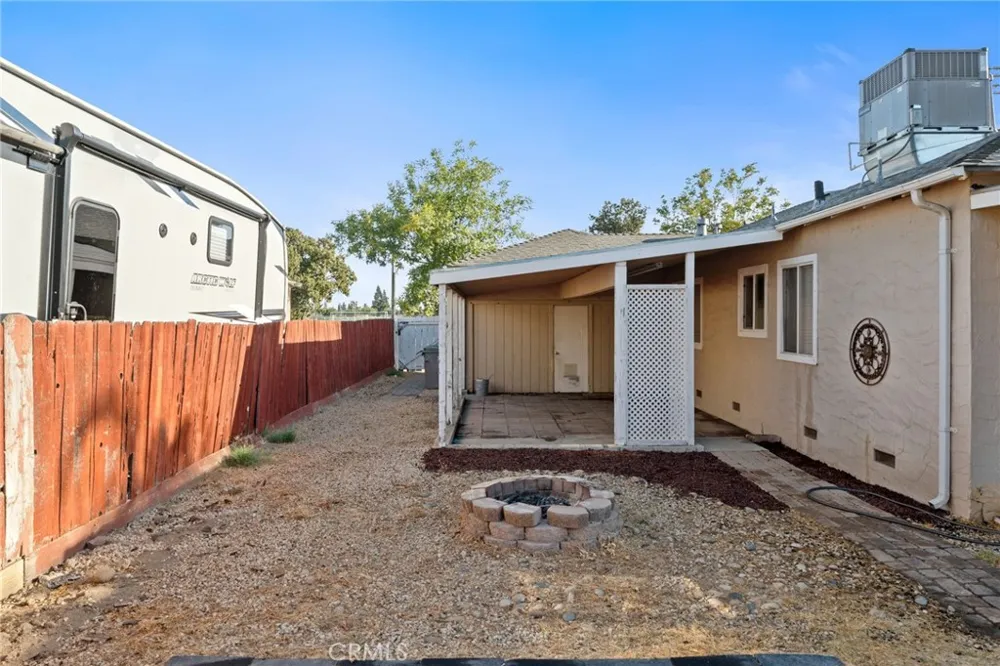 4012 E Clinton Fresno, CA 93703