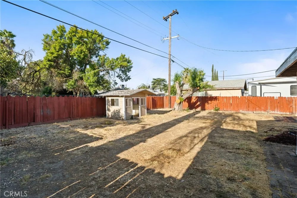 4012 E Clinton Fresno, CA 93703