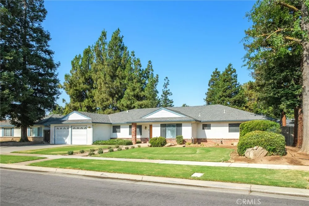 6697 Teilman Fresno, CA 93711