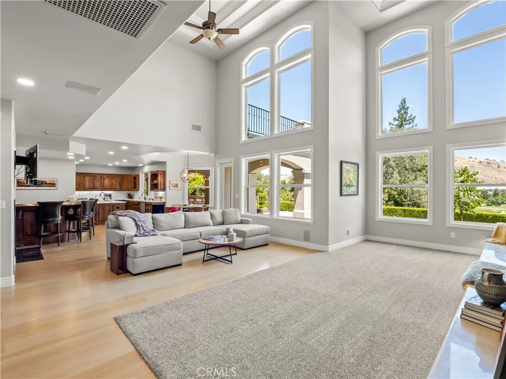 21998 Brighton Crest Friant, CA 93626