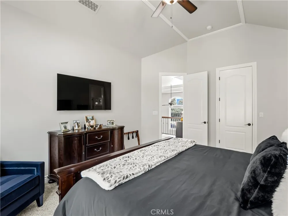 21998 Brighton Crest Friant, CA 93626