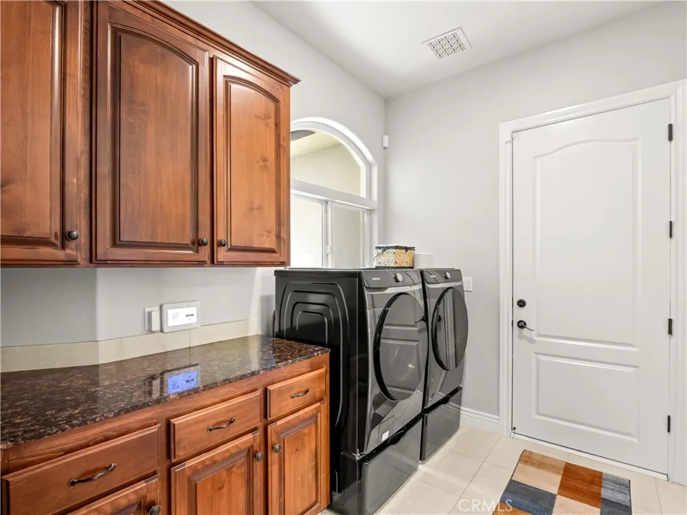 21998 Brighton Crest Friant, CA 93626