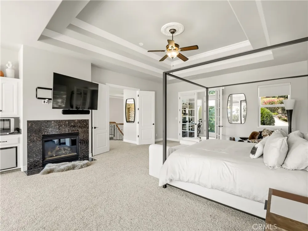 21998 Brighton Crest Friant, CA 93626