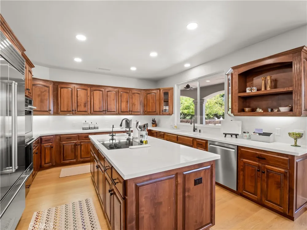 21998 Brighton Crest Friant, CA 93626