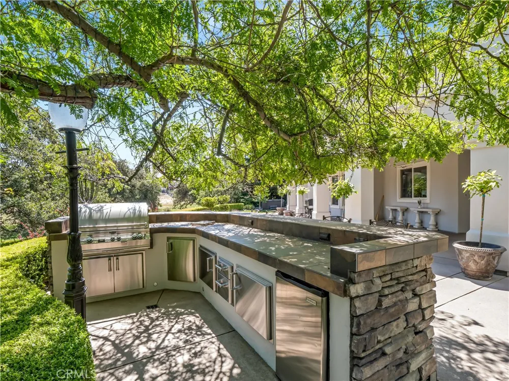 21998 Brighton Crest Friant, CA 93626