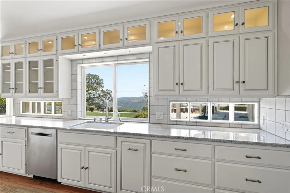 42158 John Muir Drive Coarsegold, CA 93614