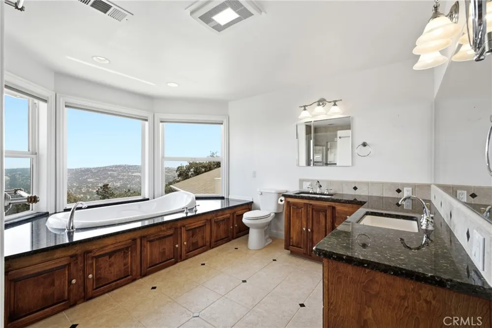 42158 John Muir Drive Coarsegold, CA 93614