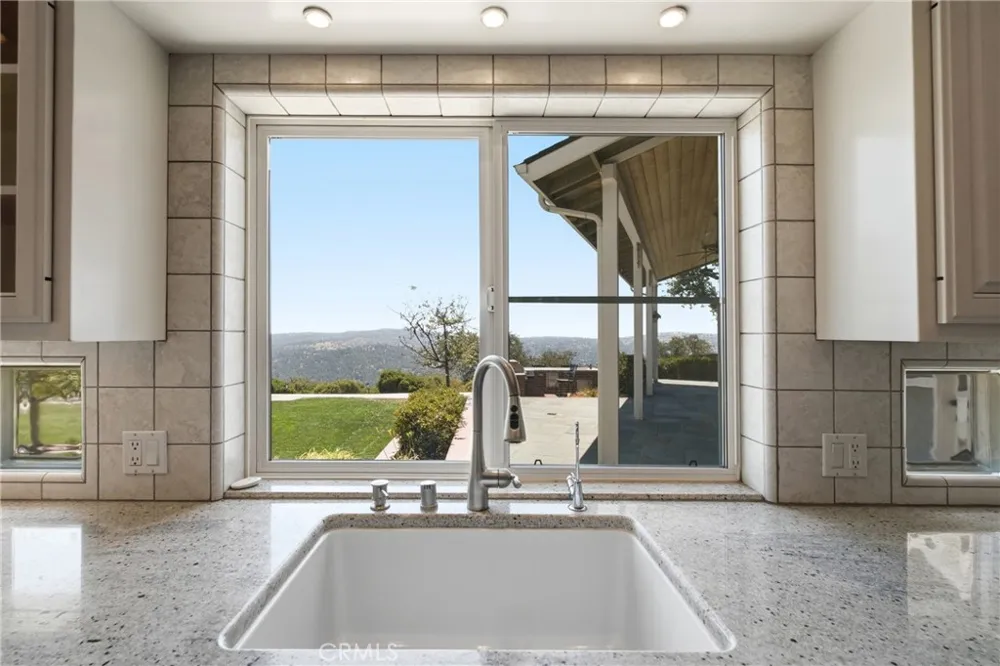 42158 John Muir Drive Coarsegold, CA 93614