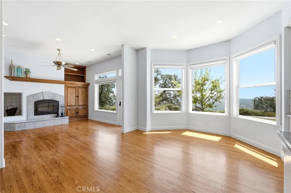 42158 John Muir Drive Coarsegold, CA 93614