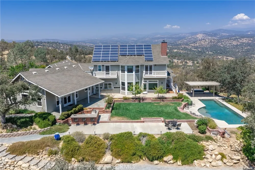 42158 John Muir Drive Coarsegold, CA 93614