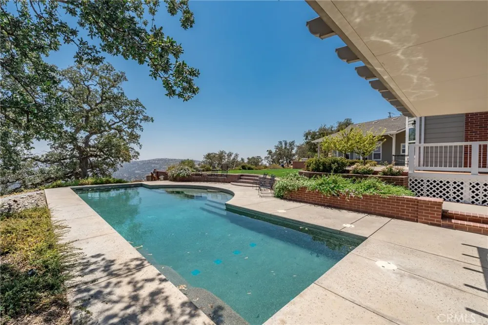 42158 John Muir Drive Coarsegold, CA 93614