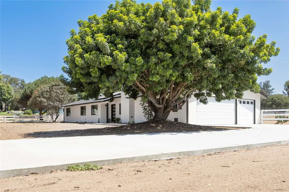 655 Ralcoa Way Arroyo Grande, CA 93420