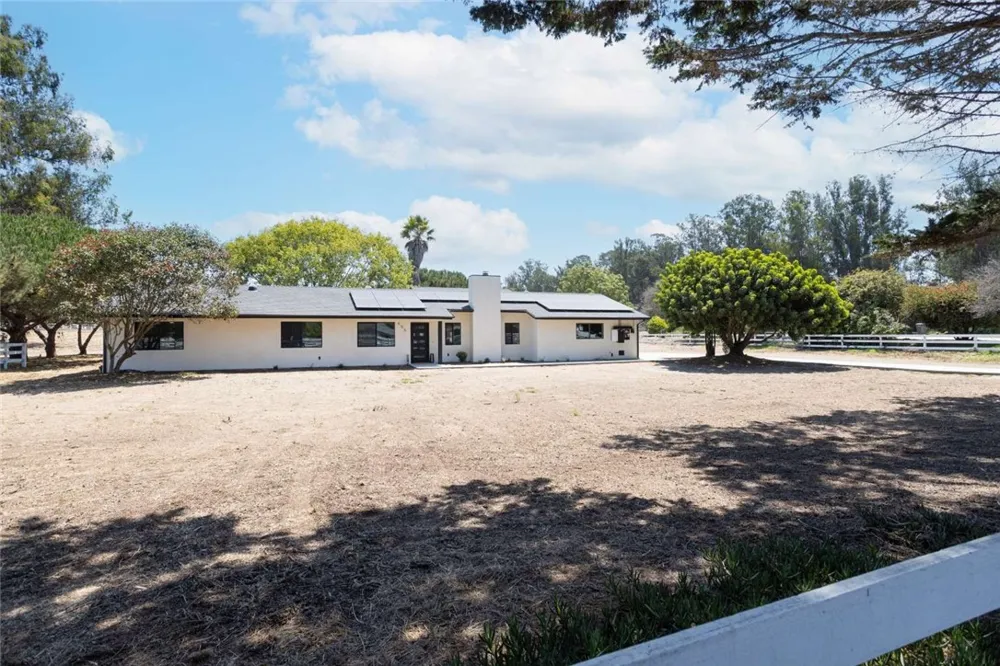655 Ralcoa Way Arroyo Grande, CA 93420