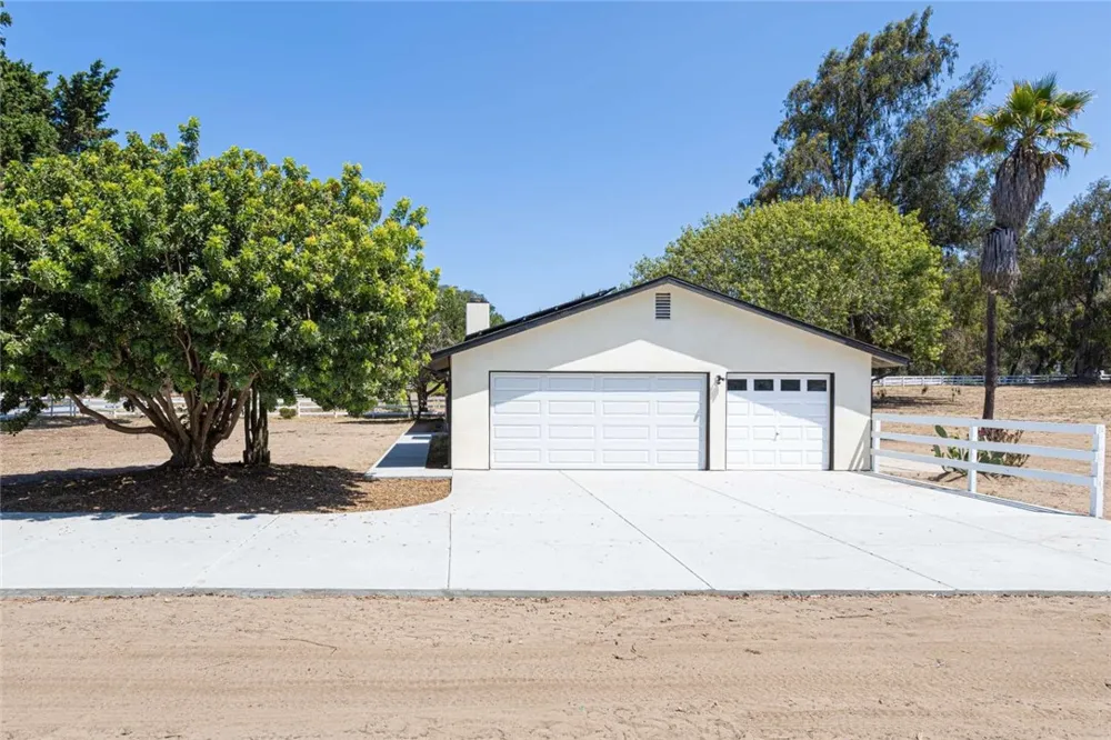 655 Ralcoa Way Arroyo Grande, CA 93420