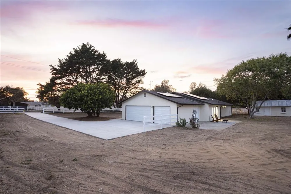 655 Ralcoa Way Arroyo Grande, CA 93420