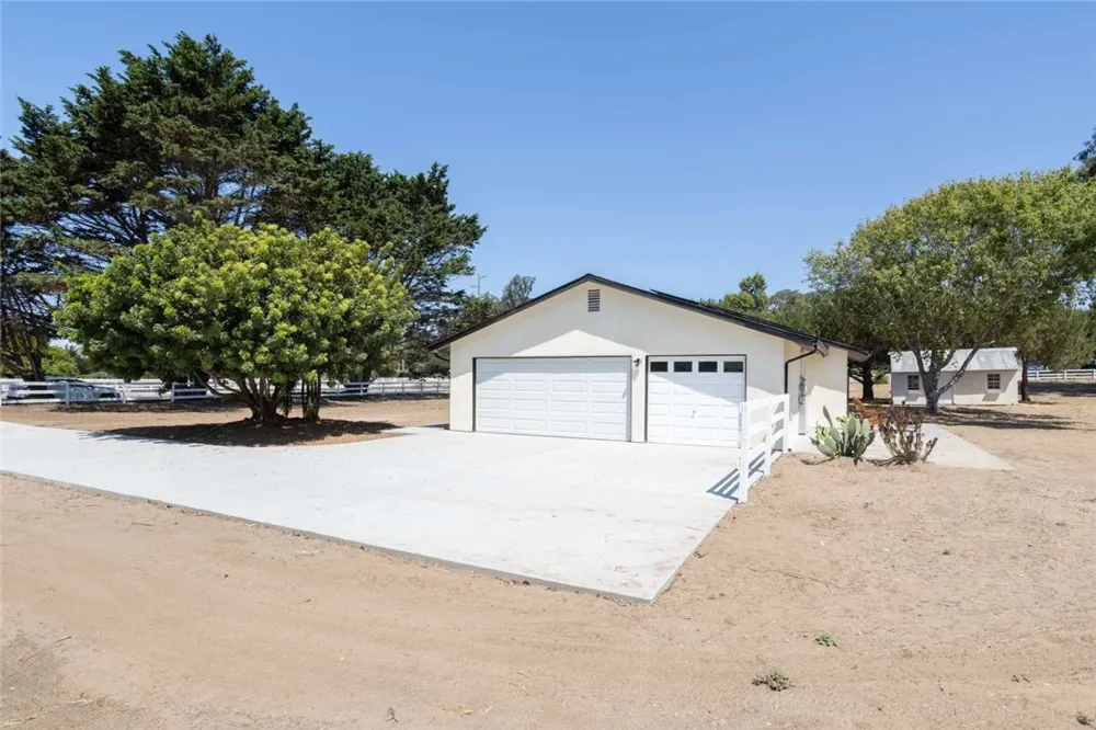 655 Ralcoa Way Arroyo Grande, CA 93420