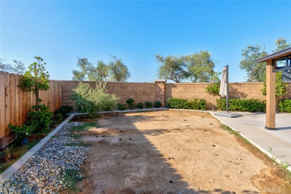 1240 Atlantica S Madera, CA 93636