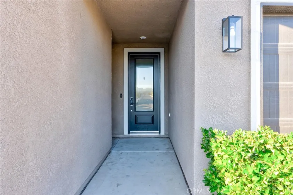 1240 Atlantica S Madera, CA 93636