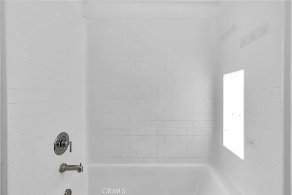 1240 Atlantica S Madera, CA 93636