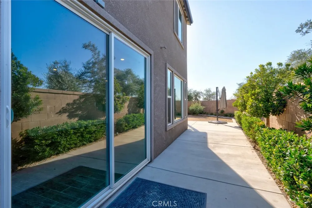 1240 Atlantica S Madera, CA 93636