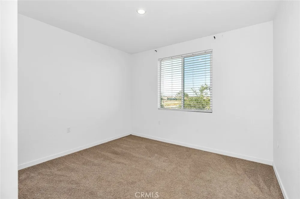 1240 Atlantica S Madera, CA 93636