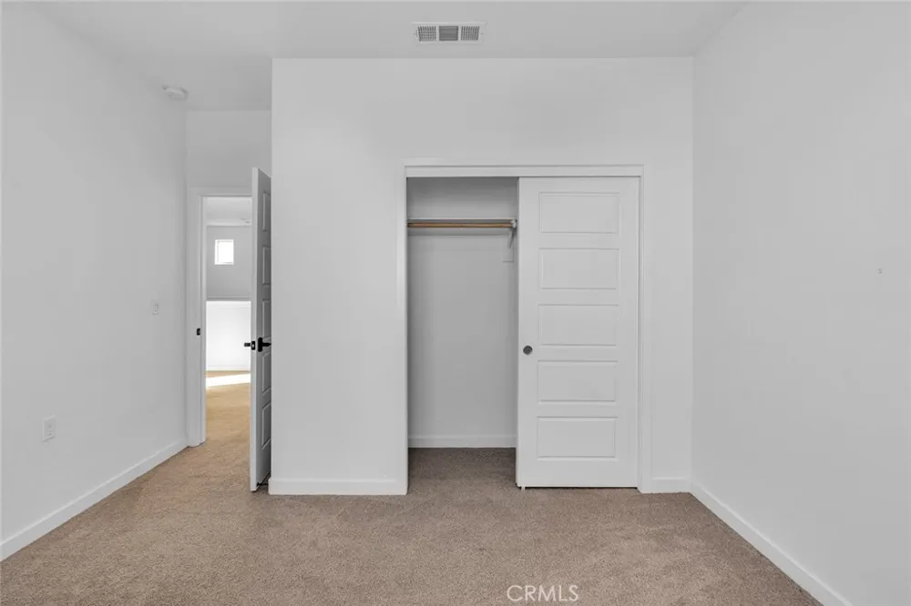 1240 Atlantica S Madera, CA 93636