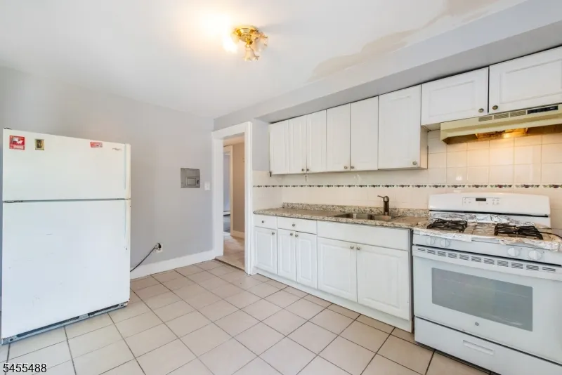 1125 E Front St Plainfield City, NJ 07062
