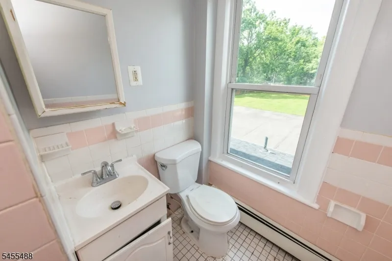 1125 E Front St Plainfield City, NJ 07062