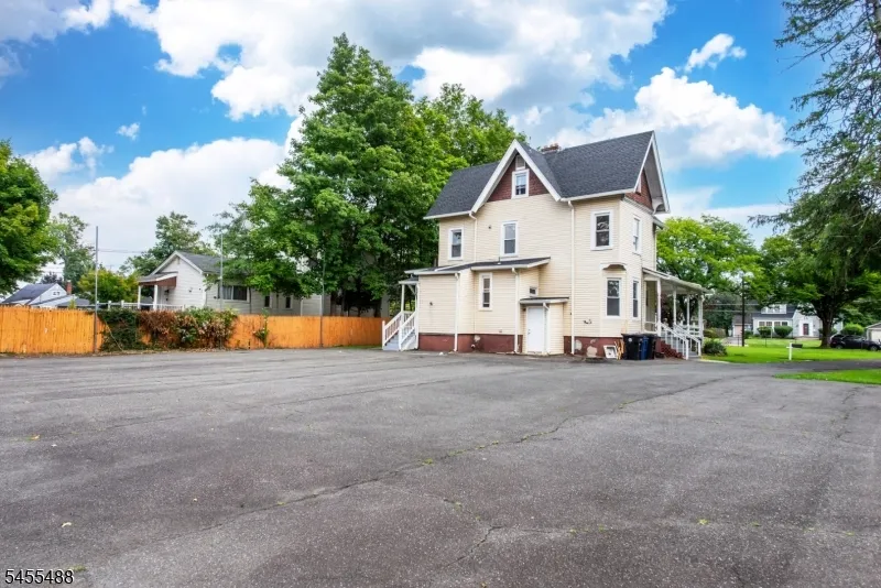 1125 E Front St Plainfield City, NJ 07062