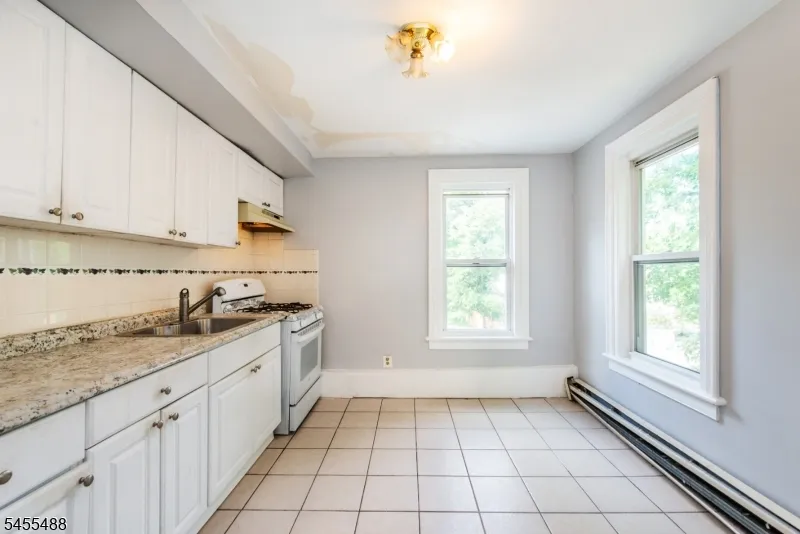 1125 E Front St Plainfield City, NJ 07062