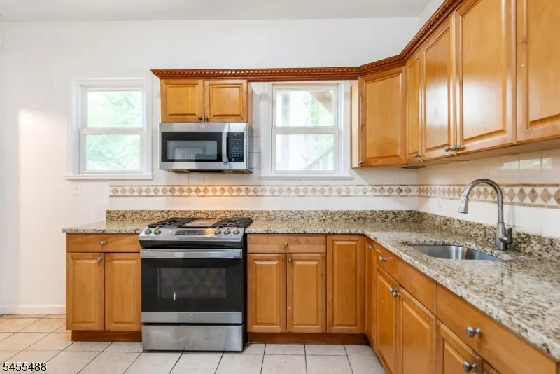 1125 E Front St Plainfield City, NJ 07062