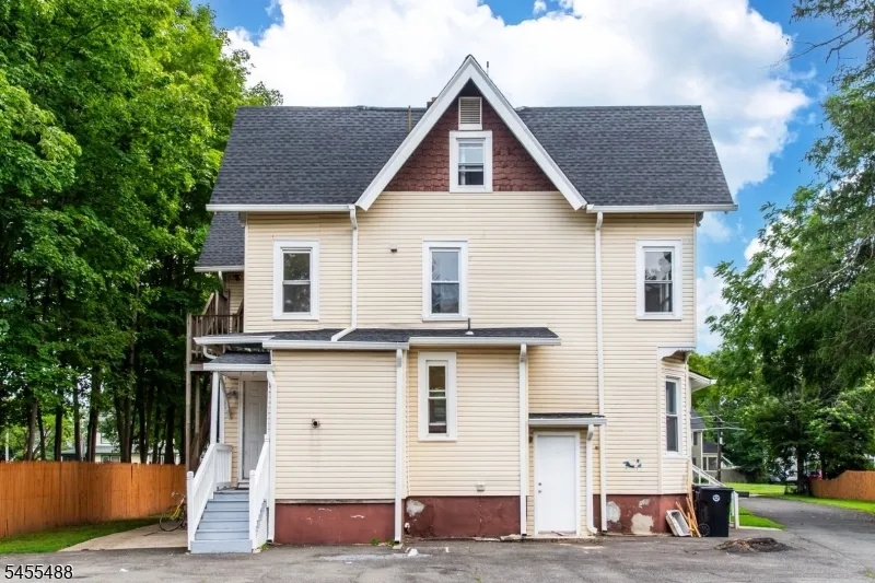 1125 E Front St Plainfield City, NJ 07062