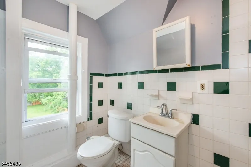 1125 E Front St Plainfield City, NJ 07062