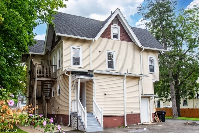 1125 E Front St Plainfield City, NJ 07062