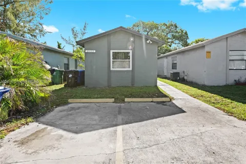 1022 NW 6th Ave