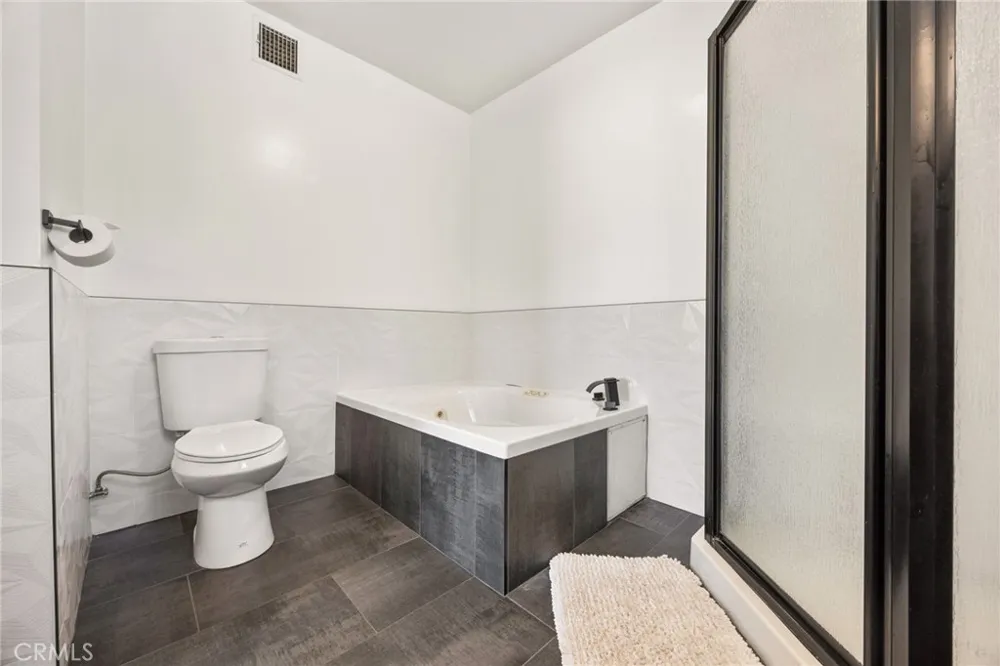 589 S Mountain View Palm Springs, CA 92264