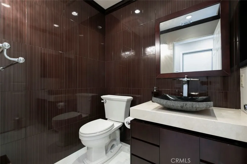 10928 Meseta Shadow Hills, CA 91040