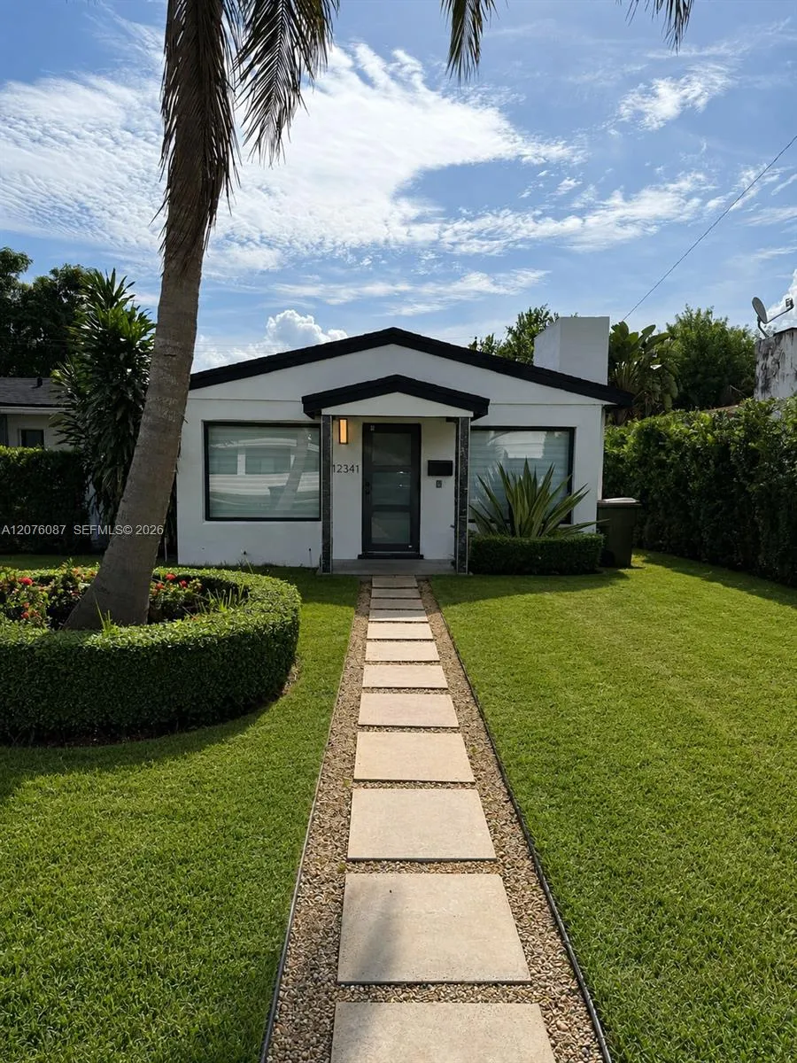12341 NE 11th Ct #12341 North Miami, FL 33161