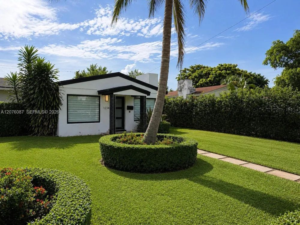 12341 NE 11th Ct #12341 North Miami, FL 33161