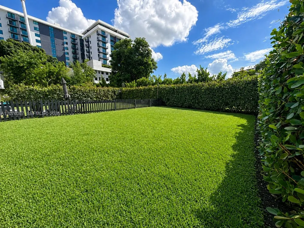 12341 NE 11th Ct #12341 North Miami, FL 33161