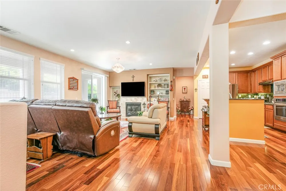 16652 Nicklaus Drive #94 Rancho Cascades, CA 91342
