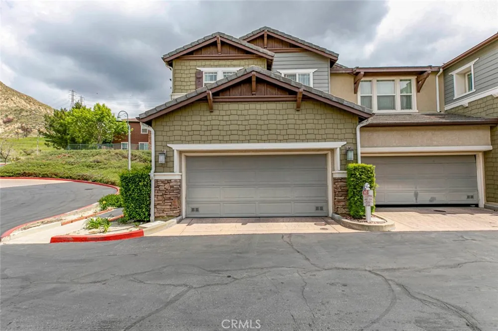 16652 Nicklaus Drive #94 Rancho Cascades, CA 91342