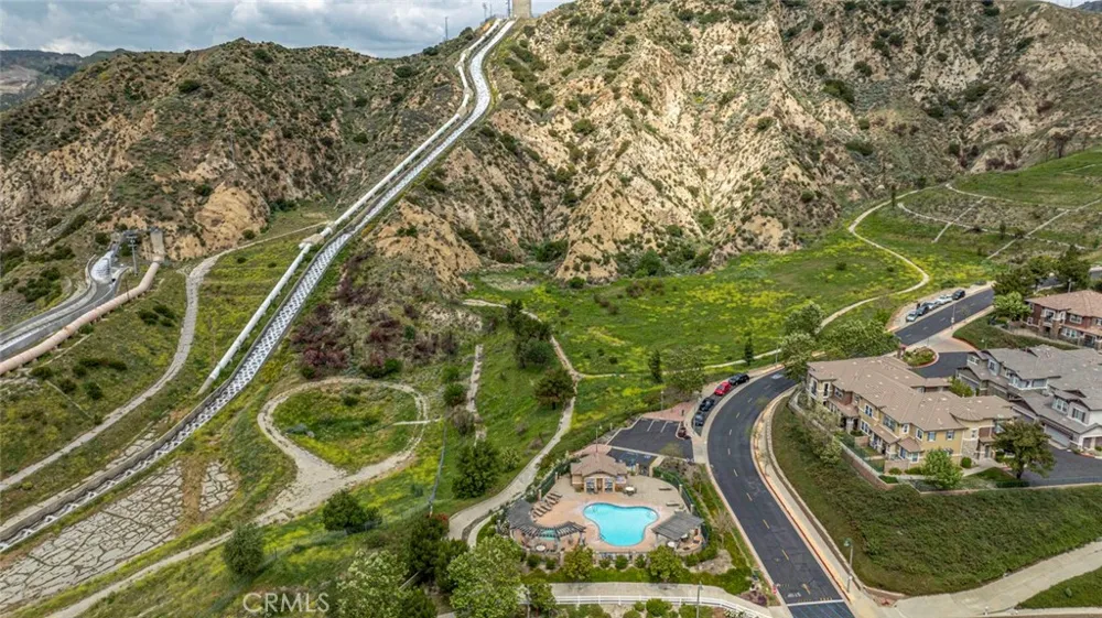 16652 Nicklaus Drive #94 Rancho Cascades, CA 91342