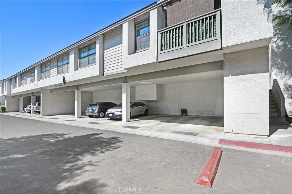 10610 Lakeside Drive #209 Garden Grove, CA 92840