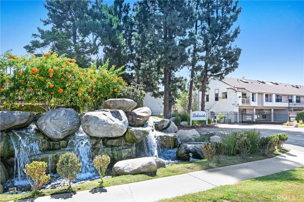 10610 Lakeside Drive #209 Garden Grove, CA 92840