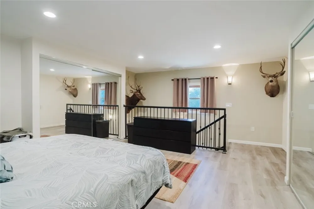 11857 East Trail Sylmar, CA 91342