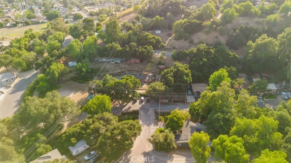 11857 East Trail Sylmar, CA 91342