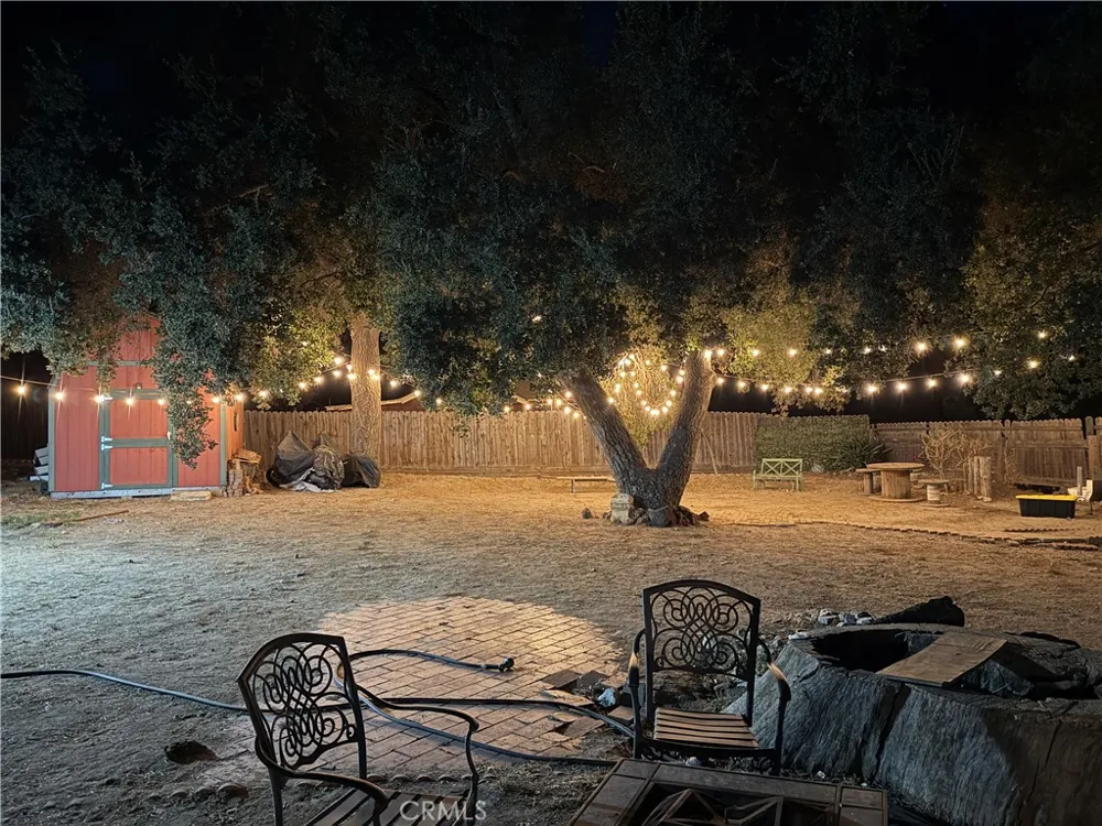 11857 East Trail Sylmar, CA 91342