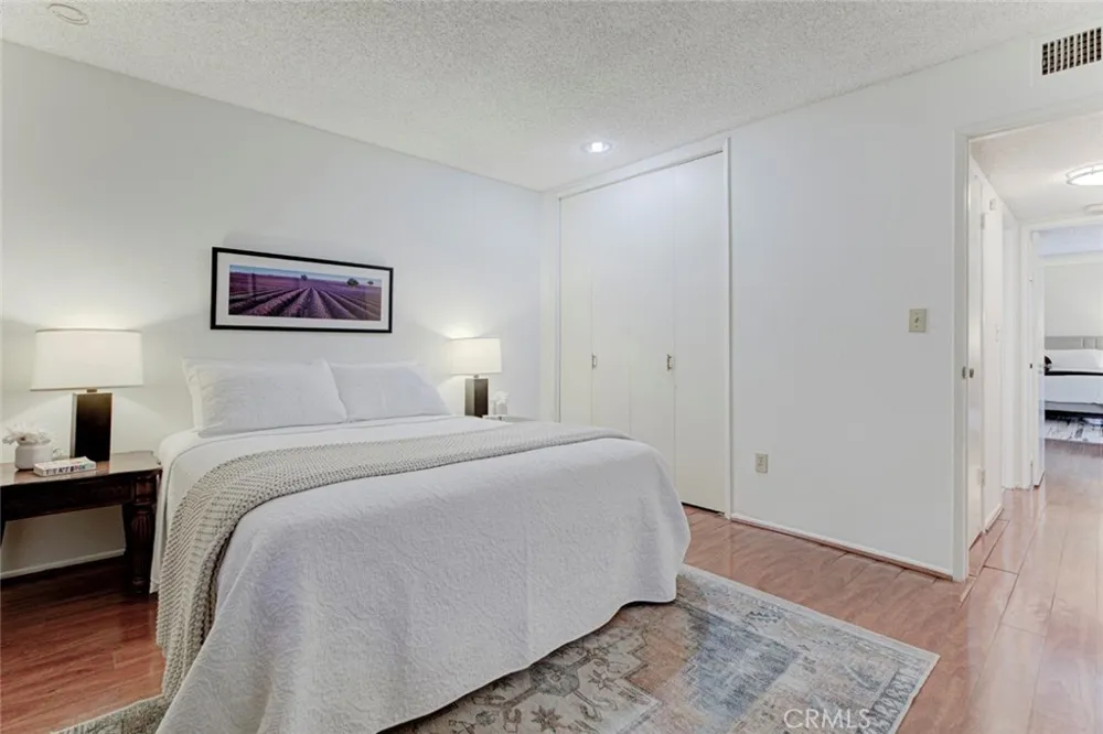125 W Mountain Street #102 Glendale, CA 91202
